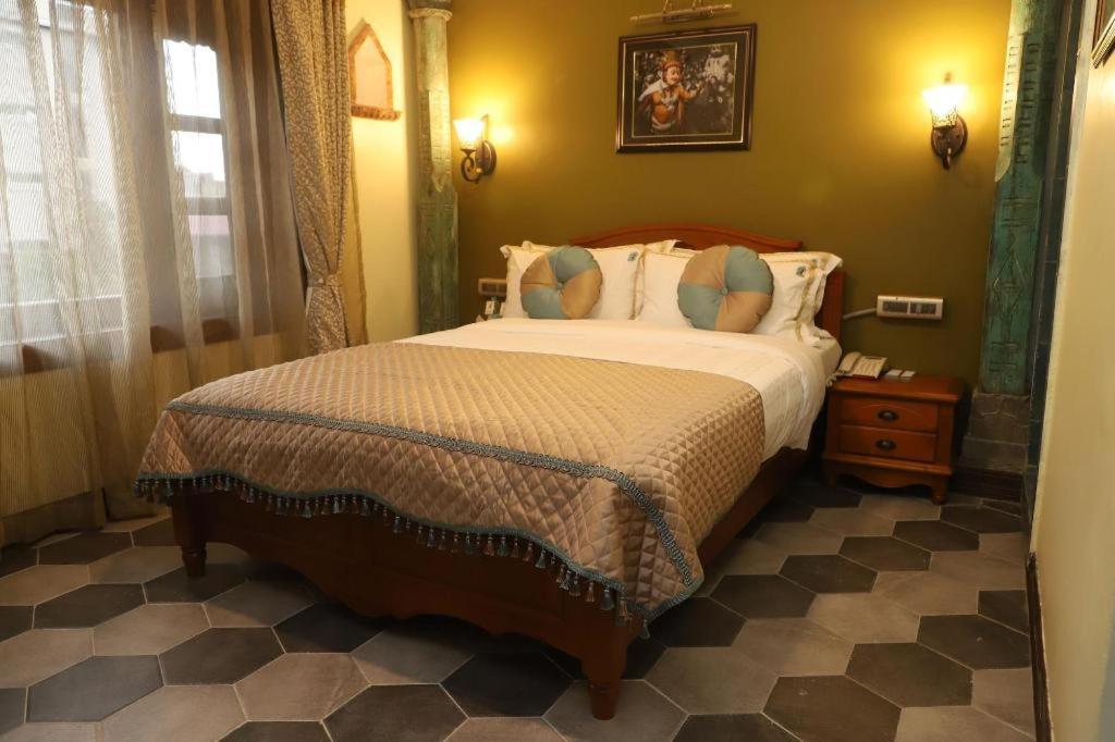 Heritage Hotel Suites And Spa Pokhara Luaran gambar